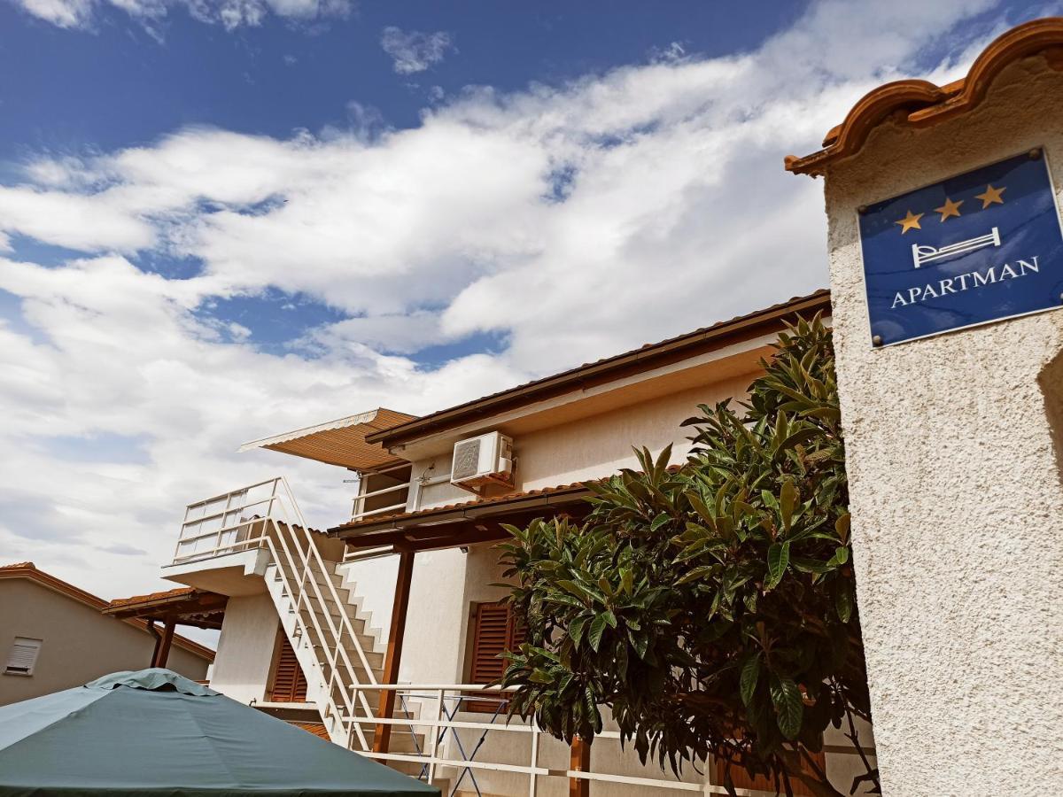 Apartments Kornati Zdrelac Exterior photo